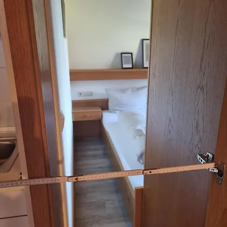 Luebbers Apartman *